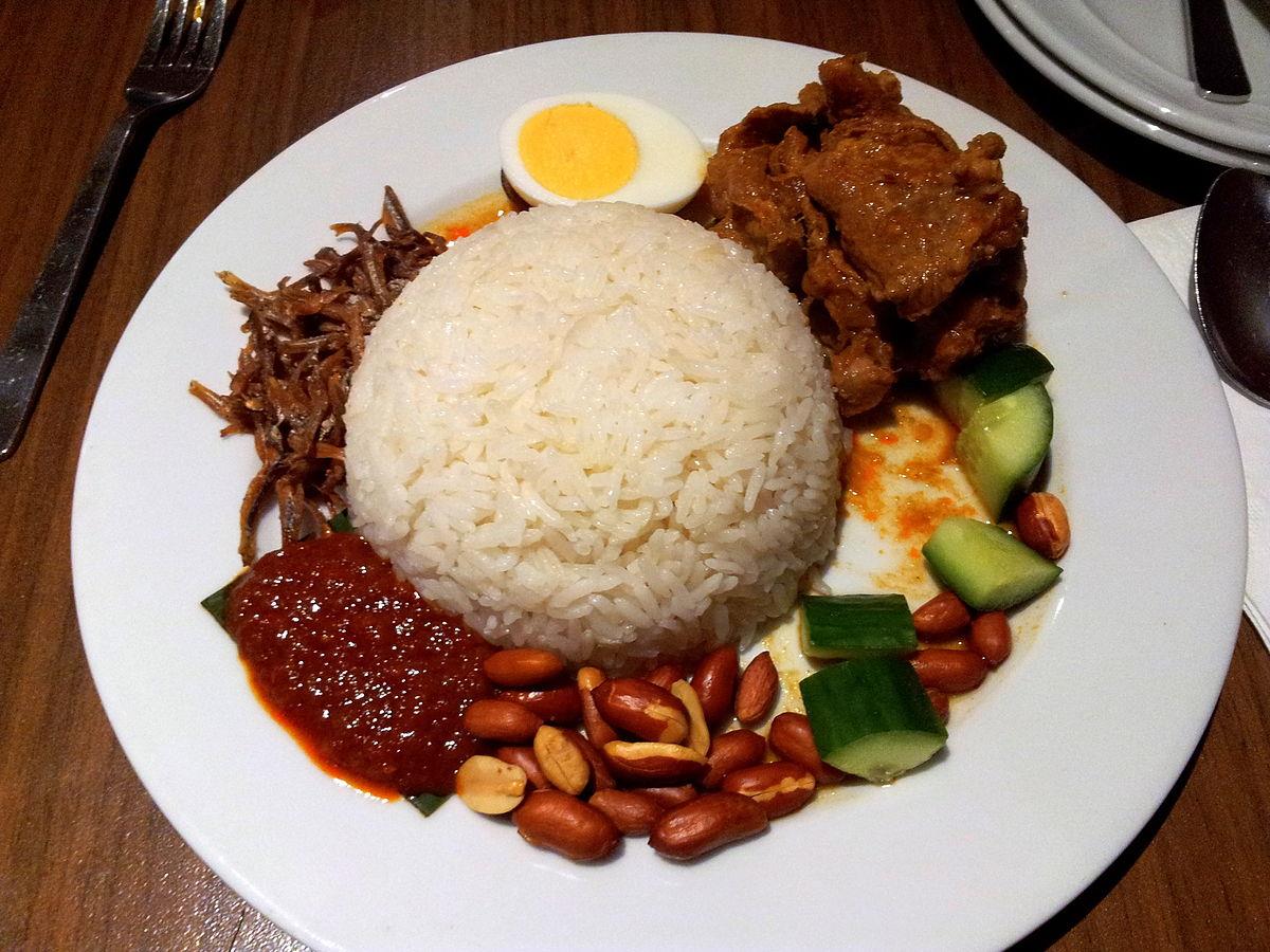 Cơm dừa Malaysia gây thương nhớ bởi mùi vị béo ngậy