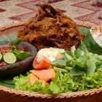 Những món ăn ngon nổi tiếng ở Indonesia có hương vị khác biệt khiến du khách trầm trồ không thôi.